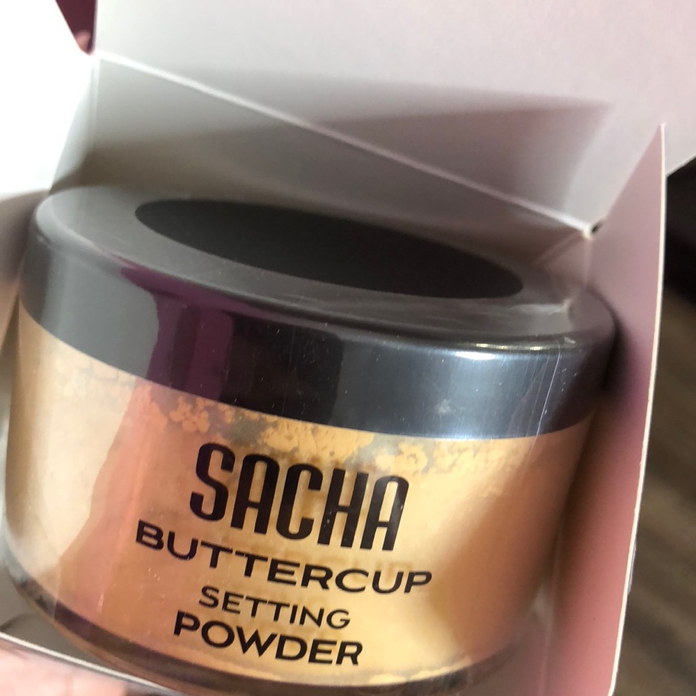 Sacha Buttercup Setting Powder